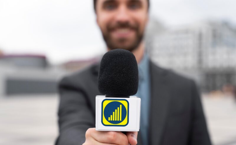 Rivoluzionare la ricerca di agenti: l’efficacia di radio e podcast